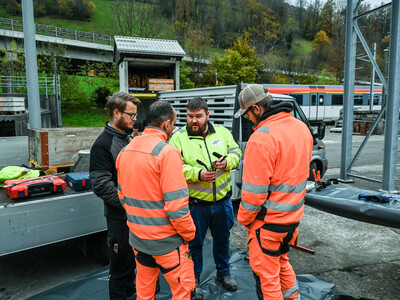De anställda på Baugeschäft Hüppin AG deltog i en individuell produktutbildning hos S&P som förberedelse inför projektet.